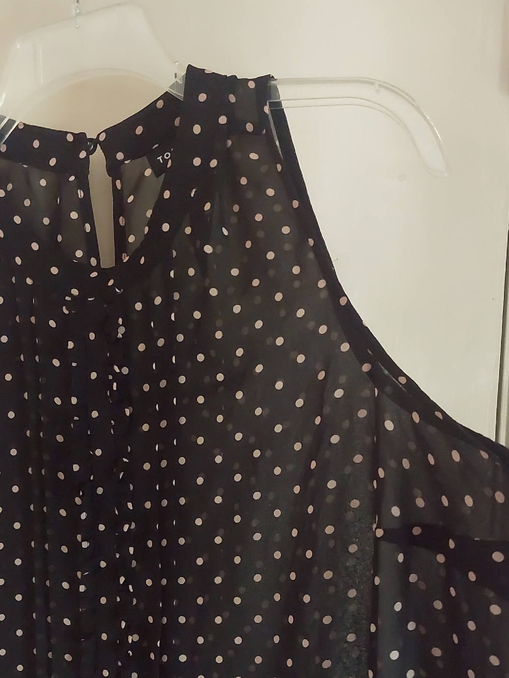 Torrid Black Polka Dot Sleeveless Sheer Ruffle Blouse Plus Sz 2 - Picture 4 of 15